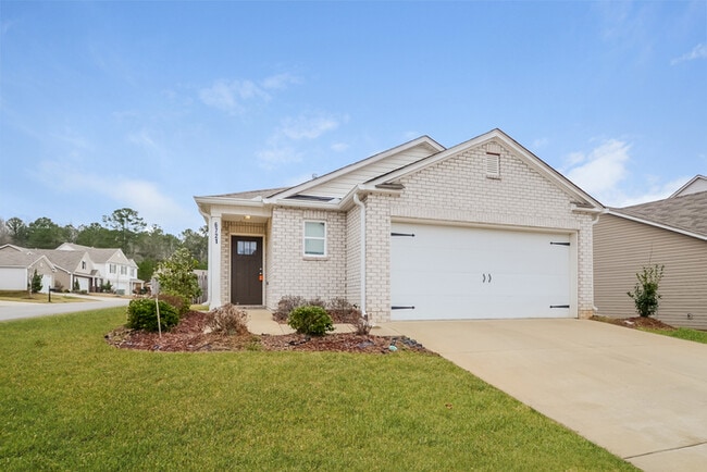 Building Photo - 6721 Woodford Dr