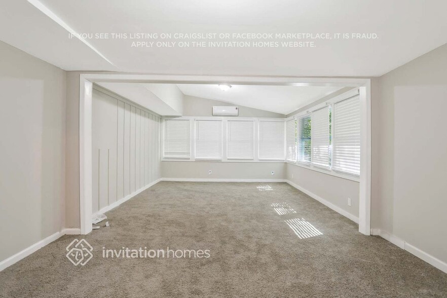 Building Photo - 142 Learner Ct