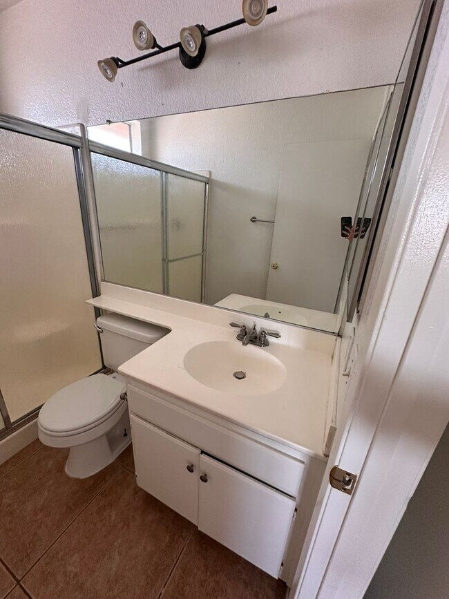 Building Photo - 3bd/2ba House (Moreno Valley)