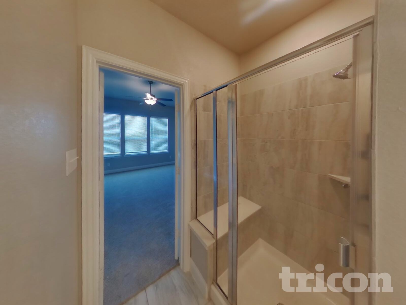 Building Photo - 1340 Beach Dr