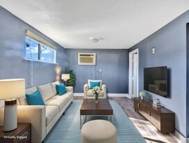 Building Photo - 731 W Hull St