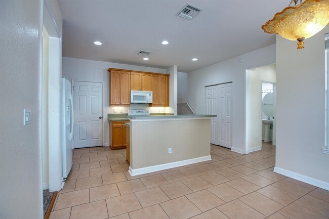 Building Photo - 4266 Park Crossing Tr
