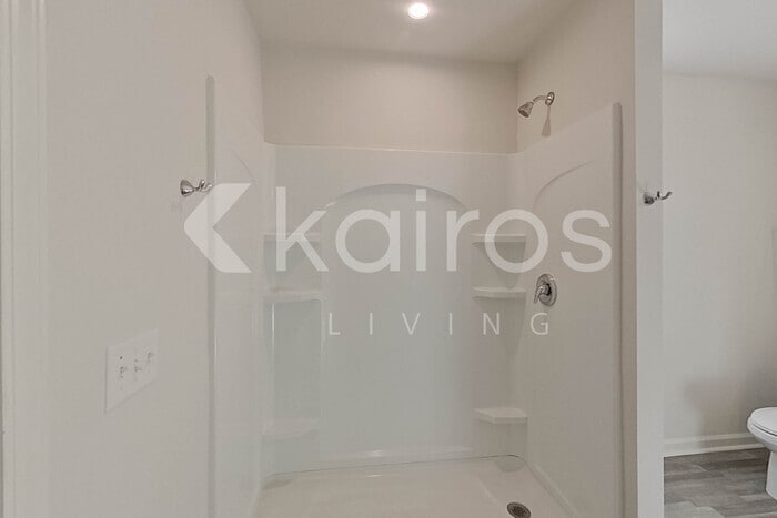 Building Photo - 2617 Provence Dr SE