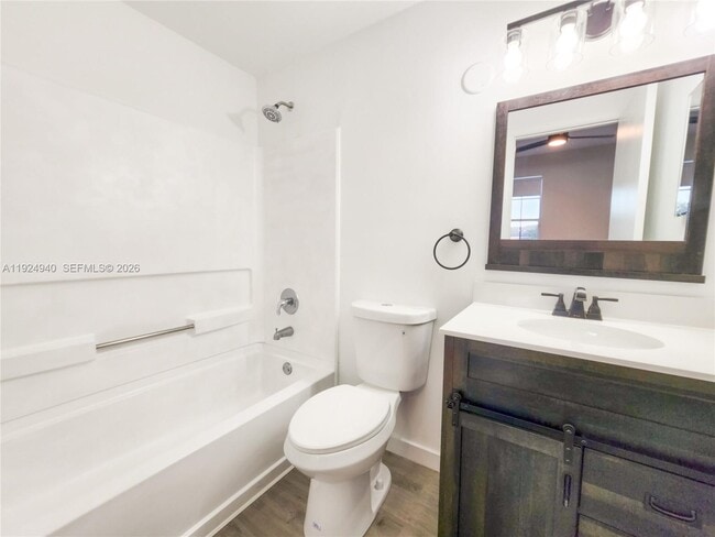 Building Photo - 34 Key W Ct