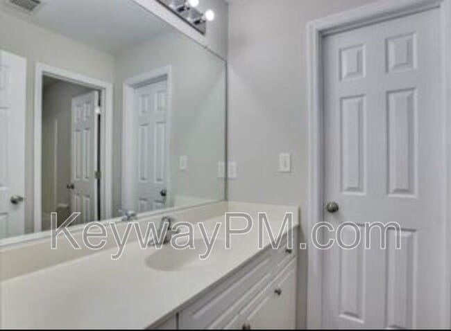 Building Photo - 1133 Bison Way