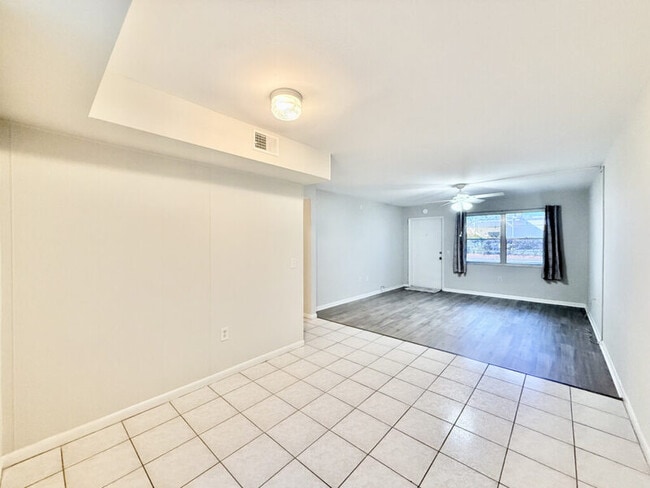 Building Photo - 911 Washington Ave SW