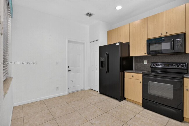 Building Photo - 3969 Orange Tree Ln