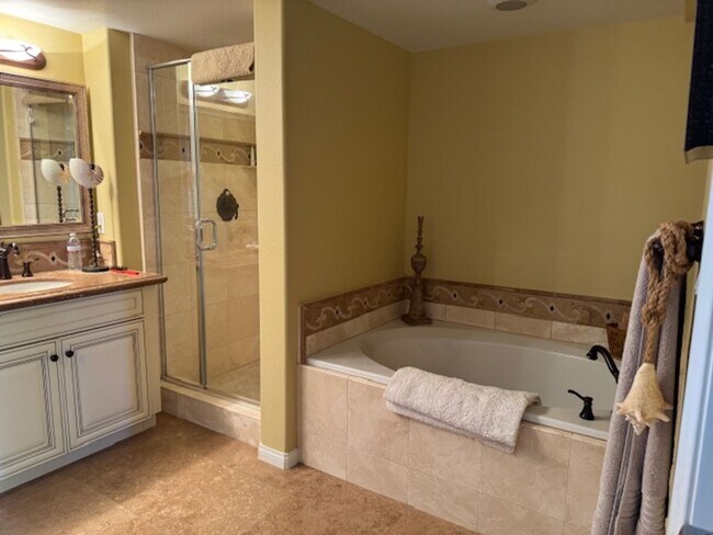 Building Photo - 4324 Tradewinds Dr