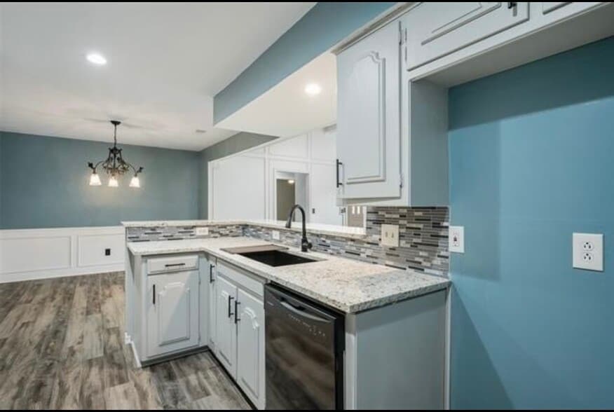 Kitchen - 1708 Tree House Lane