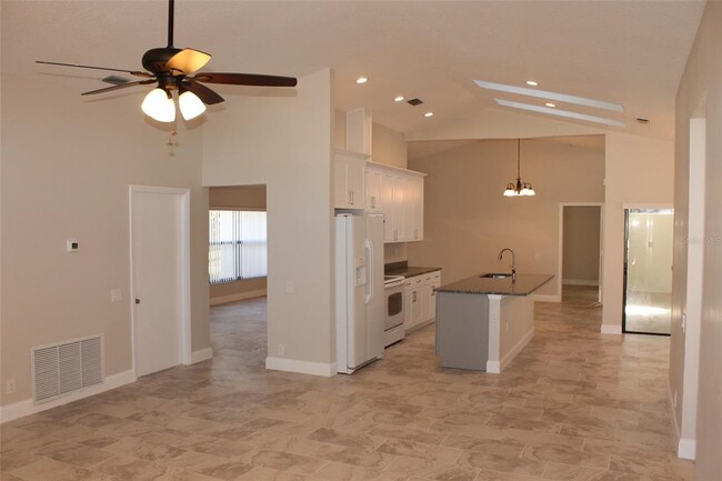 Building Photo - 668 Lamoka Ct