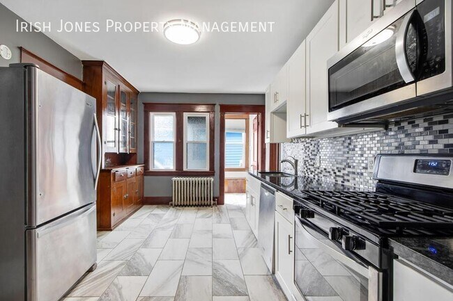 Building Photo - 120 West Ave