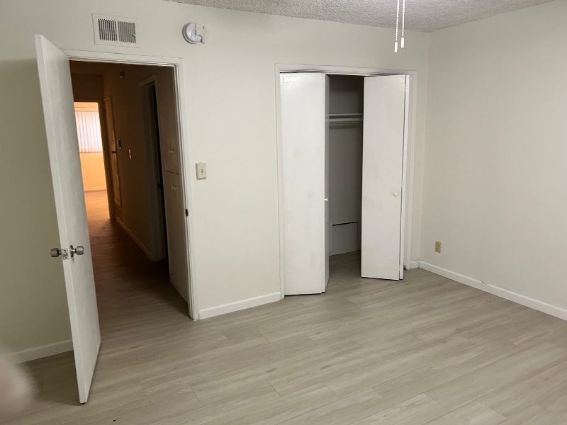 Building Photo - 412 N Louise St