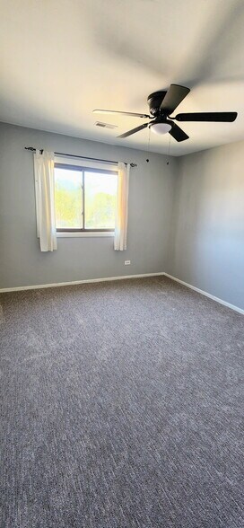 Building Photo - 1440 Stonebridge Cir