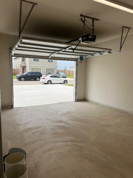 Building Photo - 13506 Tulipwood Nook