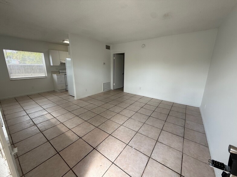 Building Photo - 225 NW 8th St