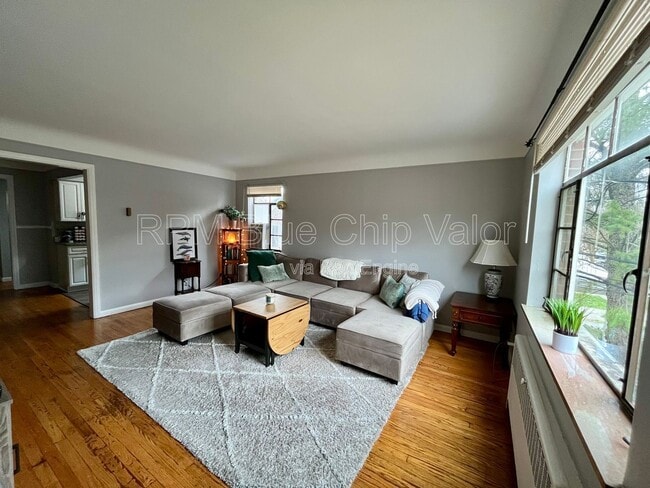 Building Photo - 3522 Pembroke Ave