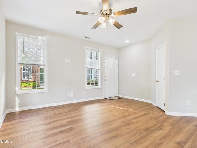 Building Photo - 2111 Kudrow Ln