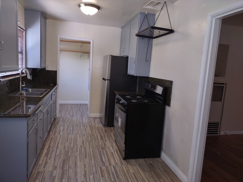 Building Photo - 4265 Sawtelle Blvd