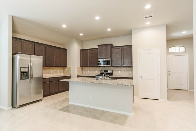 Building Photo - 23822 Piedmont Forest Dr