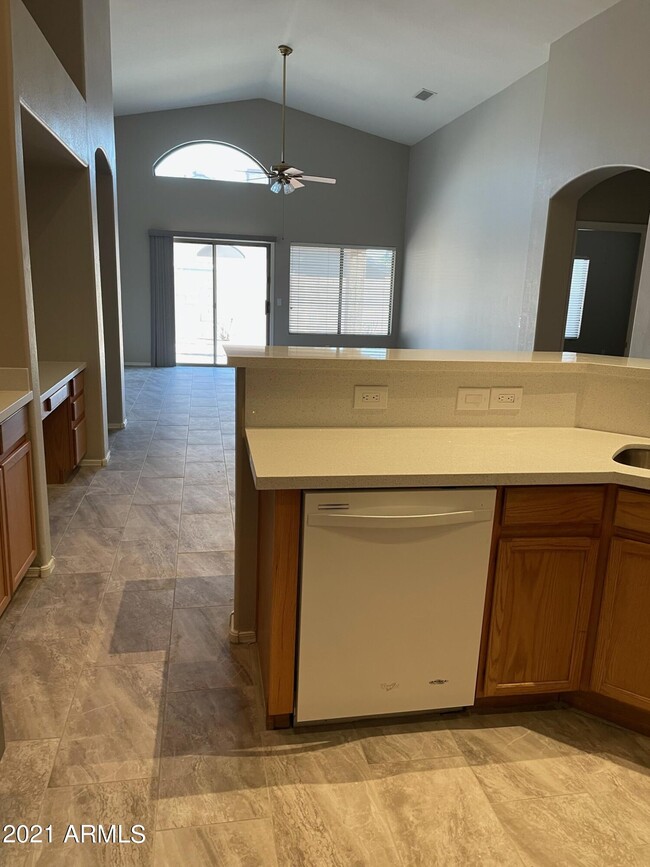 Building Photo - 6757 W Avenida Del Rey