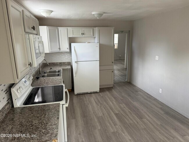 Building Photo - 5659 Ansley St