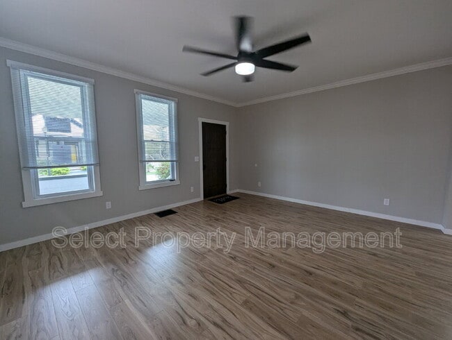 Building Photo - 603 Lavina St