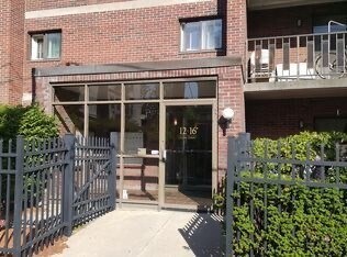 Building Photo - 16-16 Ellery St