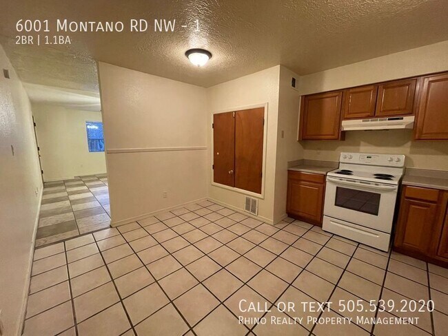 Building Photo - 6001 Montaño Rd NW
