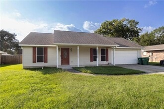 Building Photo - 118 Everest Dr