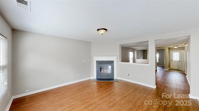 Building Photo - 8139 Deodora Cedar Ln