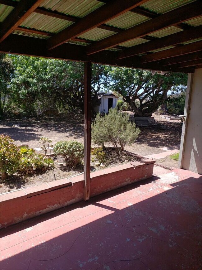 Building Photo - Cul de Sac living on large lot in El Cerrito Heights