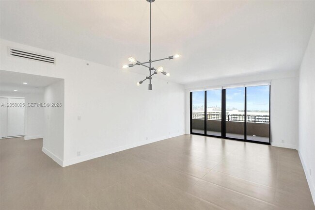Building Photo - 251 Crandon Blvd