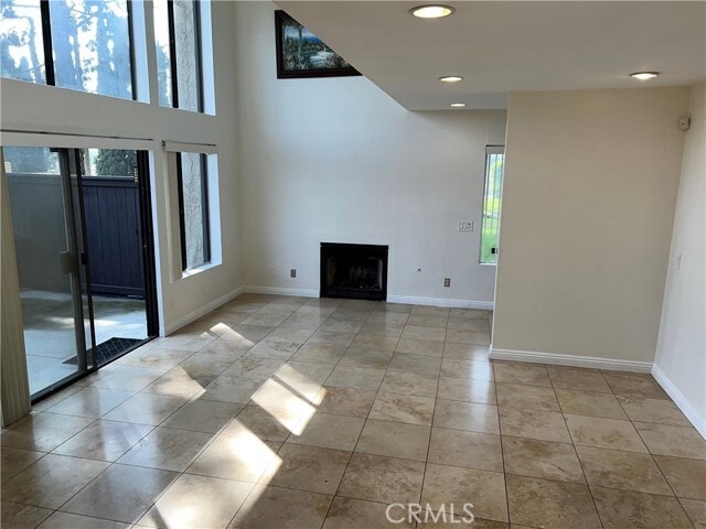 Building Photo - 3633 Cottonwood Cir