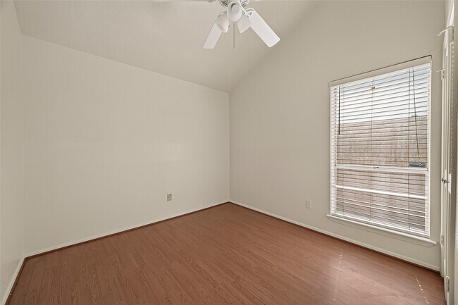 Building Photo - 2714 S Brompton Dr