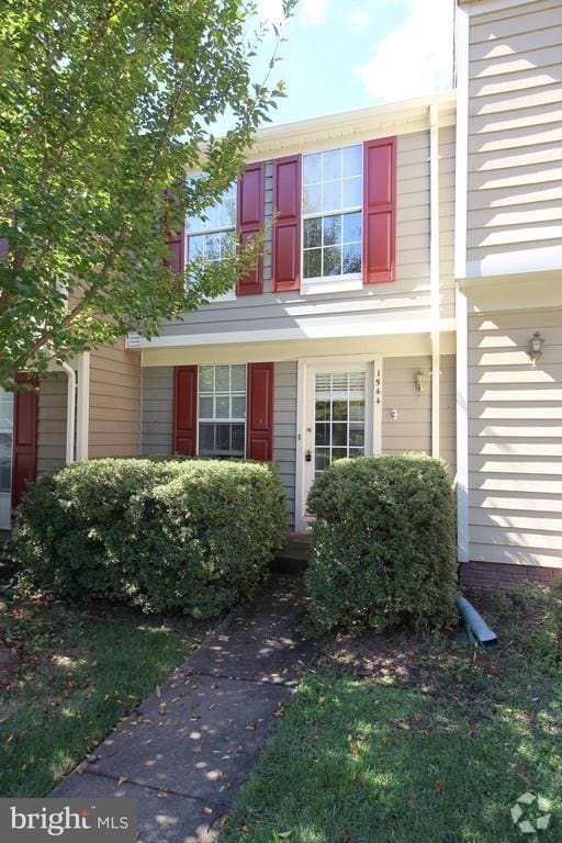 Building Photo - 1544 Woodcrest Dr