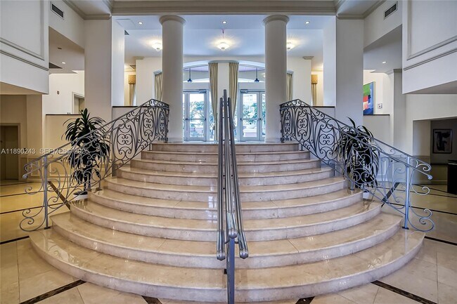 Building Photo - 2110 N Ocean Blvd