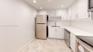 Building Photo - 500 Three Islands Boulevard