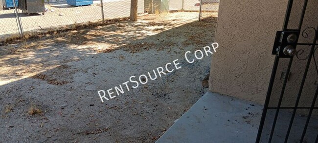 Building Photo - 2 Bedroom 2 Bath Condo for Rent in Barstow