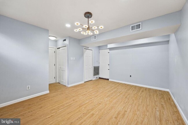 Building Photo - 1130 Lombard St
