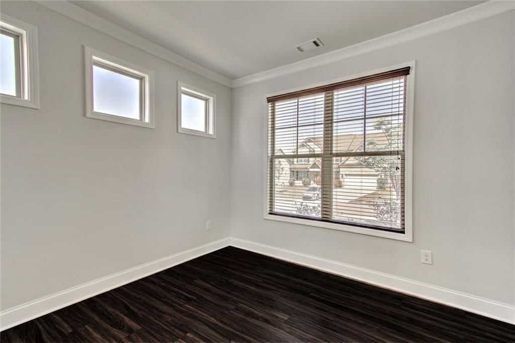Building Photo - 7107 Branch Creek Cove