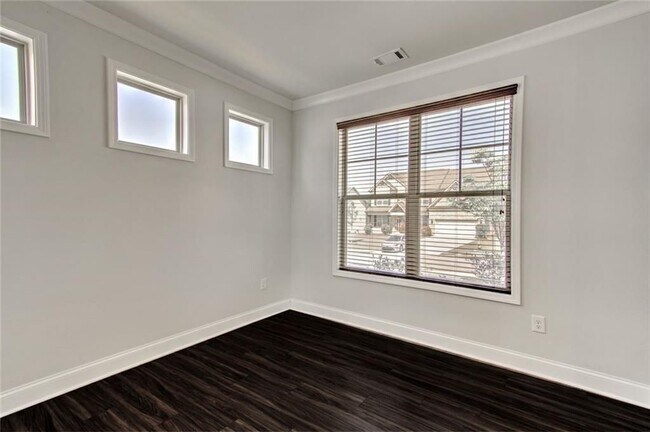 Building Photo - 7107 Branch Creek Cove
