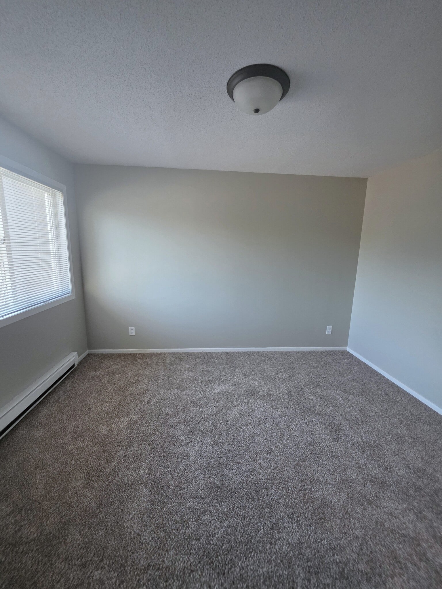 Building Photo - 333 Odanah Ave