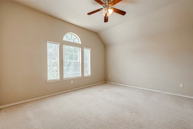 Building Photo - 16010 Juniper Shores Dr