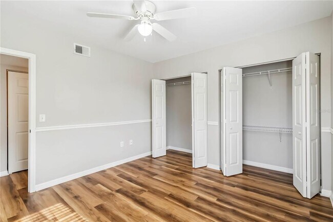 Building Photo - 1125 Villagio Cir