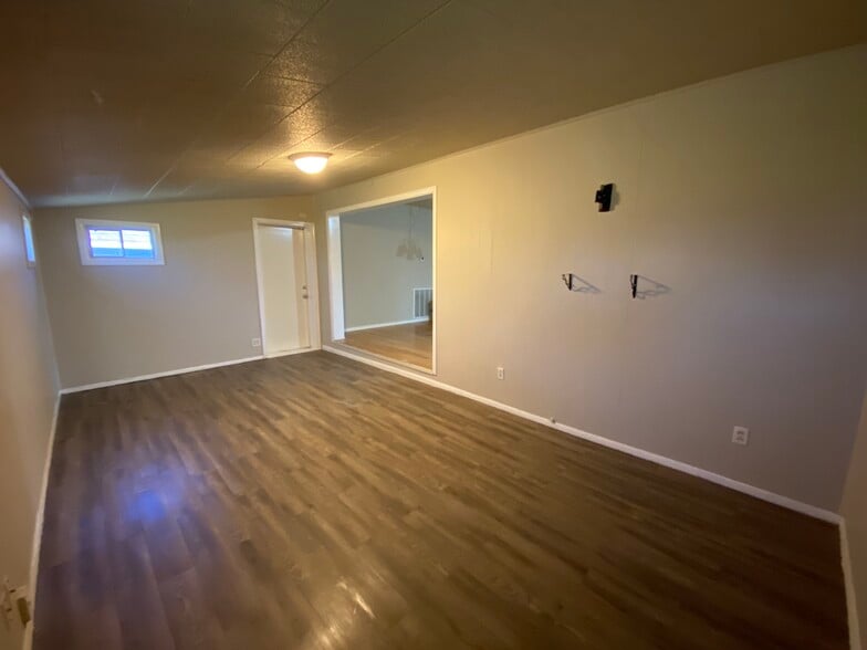 Back Living Room. - 816 1st St