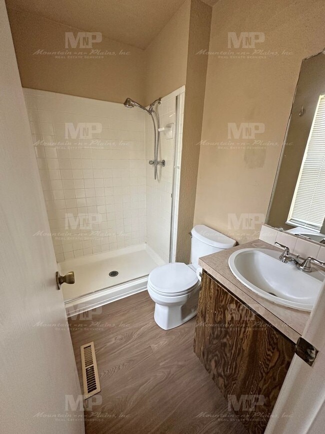 Building Photo - 3412 Worwick Dr