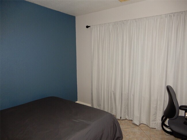 Building Photo - 10030 Victoria Falls Ln