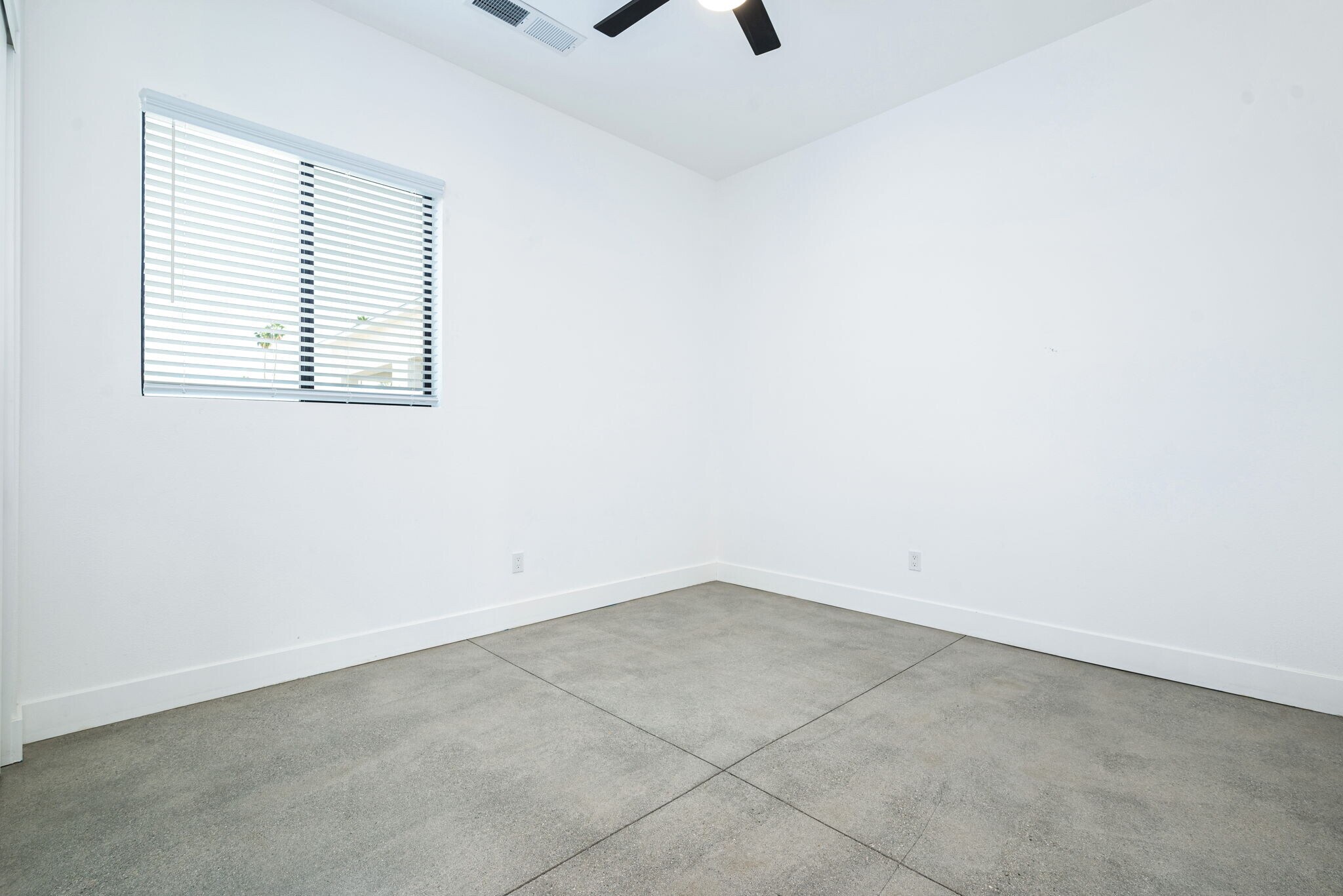 Building Photo - 74360 Goleta Ave