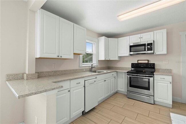 Building Photo - 2717 W Palmetto St
