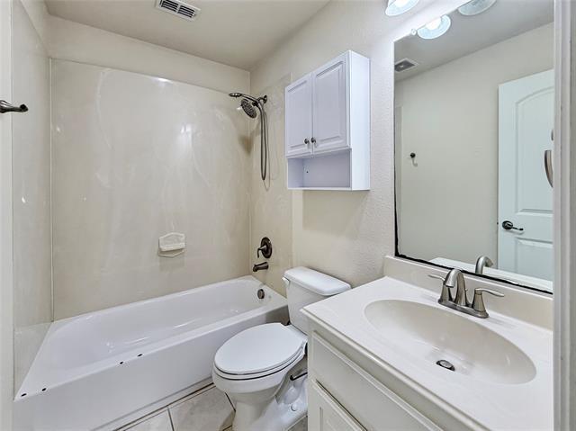 Building Photo - 906 Cougar Dr